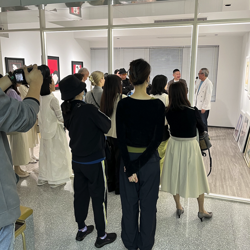 福岡三越 4階美術画廊：入口